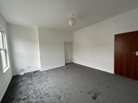2 bedroom Flat to let in Plane Street, Hull, HU3