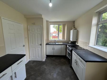 3 bedroom Terraced House to let in Bainbridge Avenue, Hull, HU9