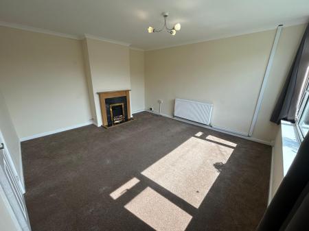3 bedroom Terraced House to let in Bainbridge Avenue, Hull, HU9
