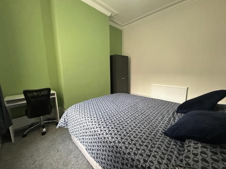 1 bedroom House share to let in Walliker Street, Hull, HU3
