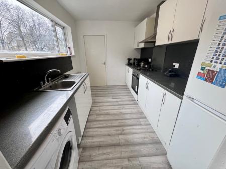 1 bedroom House share to let in West View, Grove Street, HU5, Hull, HU5