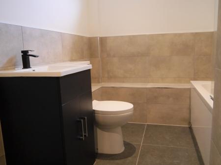 1 bedroom Flat to let in 6-8 George Street, City centre, Hull, HU1