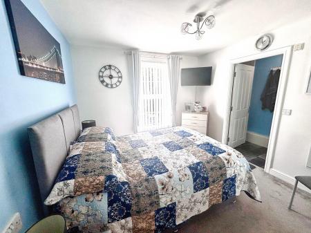 2 bedroom Flat for sale in Dunsley House Hessle Road, Hull, HU4