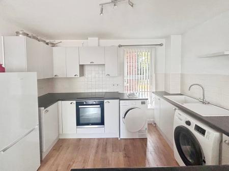 2 bedroom Flat for sale in Dunsley House Hessle Road, Hull, HU4