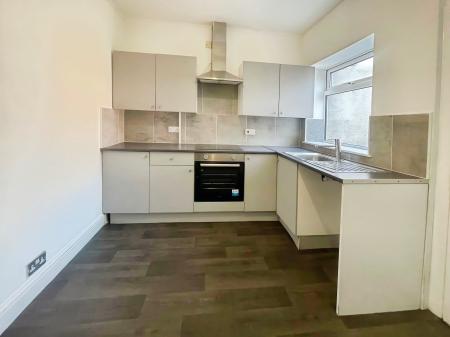 2 bedroom Terraced House to let in Gloucester Street, Hull, HU4