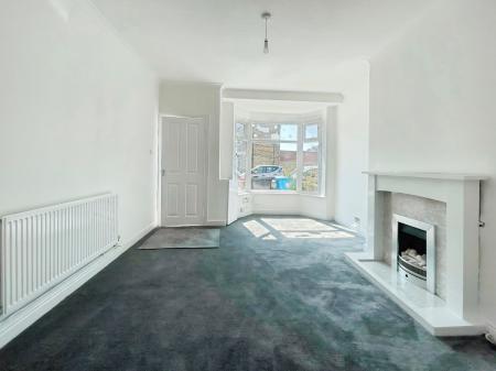 2 bedroom Terraced House to let in Gloucester Street, Hull, HU4