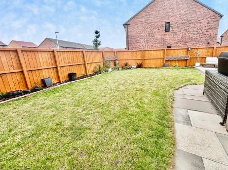 4 bedroom Detached house for sale in Dockers Drive, HU9, Hull, HU9
