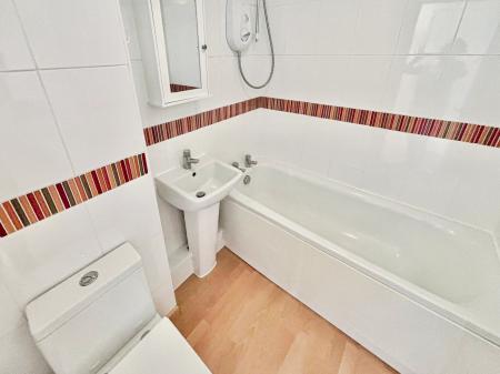 1 bedroom Flat for sale in Trinity Court, Fish Street, City centre, Hull, HU1