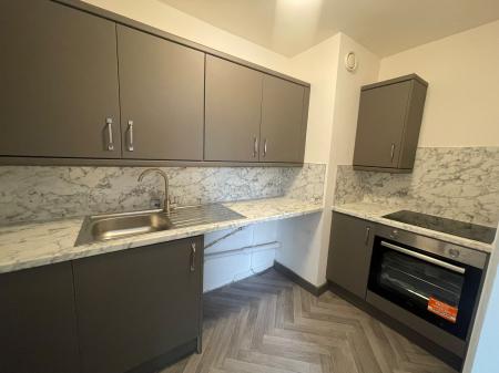 1 bedroom Flat to let in High Street, City centre, Hull, HU1