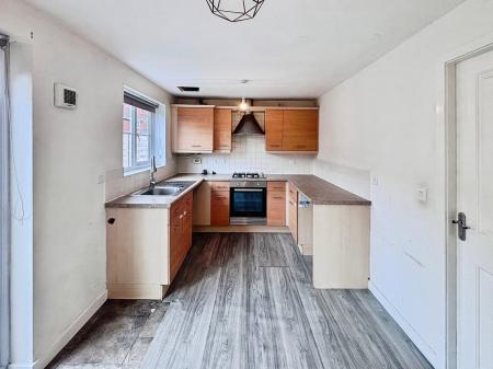 3 bedroom Semi-detached house for sale in Acasta Way, HU9, Hull, HU9