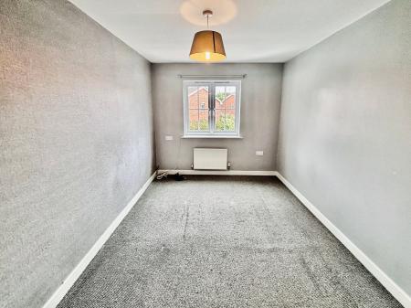 3 bedroom Semi-detached house for sale in Acasta Way, HU9, Hull, HU9