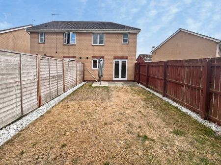 3 bedroom Semi-detached house for sale in Acasta Way, HU9, Hull, HU9