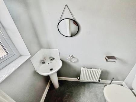 3 bedroom Semi-detached house for sale in Acasta Way, HU9, Hull, HU9