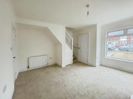 2 bedroom Terraced House to let in Moorhouse Road, Hull, HU5