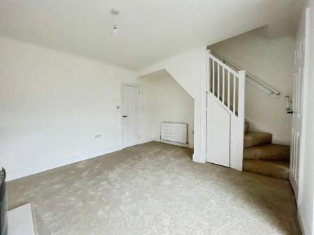 2 bedroom Terraced House to let in Moorhouse Road, Hull, HU5