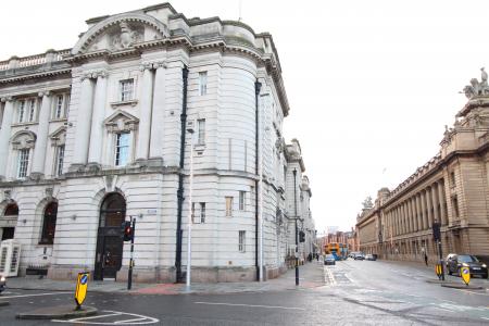 2 bedroom Flat to let in Lowgate, City centre, Hull, HU1