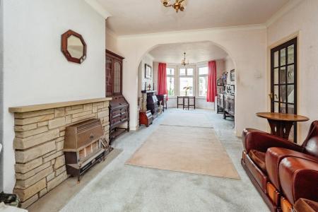 3 bedroom Semi-detached house for sale in Westfield Rise, Barrow Lane, Hessle, HU13