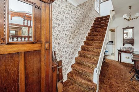 3 bedroom Semi-detached house for sale in Westfield Rise, Barrow Lane, Hessle, HU13