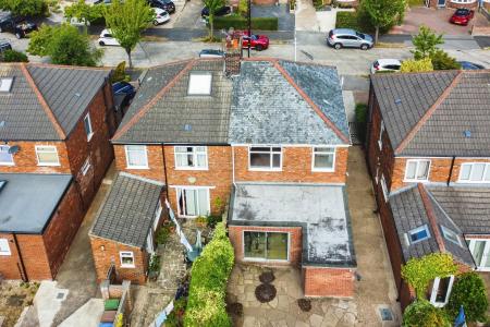 3 bedroom Semi-detached house for sale in Westfield Rise, Barrow Lane, Hessle, HU13