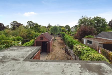 3 bedroom Semi-detached house for sale in Westfield Rise, Barrow Lane, Hessle, HU13
