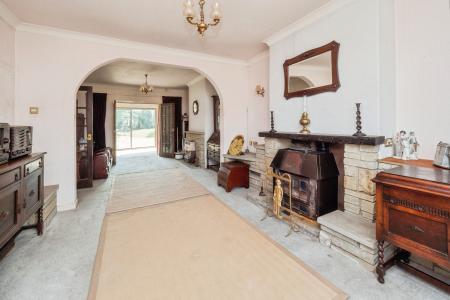 3 bedroom Semi-detached house for sale in Westfield Rise, Barrow Lane, Hessle, HU13