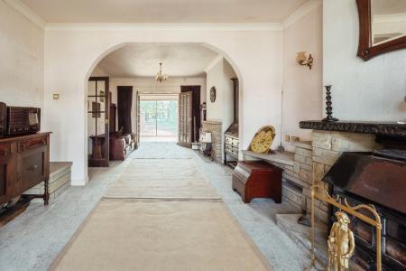 3 bedroom Semi-detached house for sale in Westfield Rise, Barrow Lane, Hessle, HU13