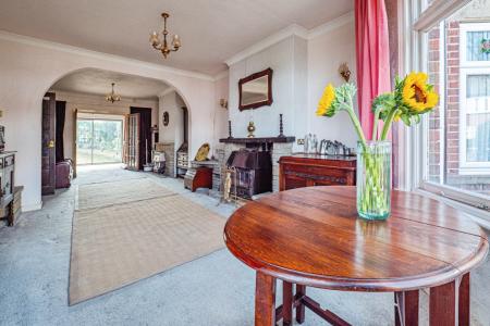 3 bedroom Semi-detached house for sale in Westfield Rise, Barrow Lane, Hessle, HU13