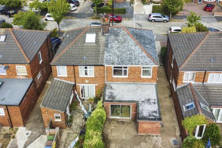 3 bedroom Semi-detached house for sale in Westfield Rise, Barrow Lane, Hessle, HU13