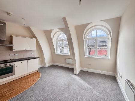 1 bedroom Flat for sale in Silver Street, City centre, Hull, HU1