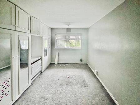 3 bedroom Terraced House for sale in Stratford Walk, Hull, HU9