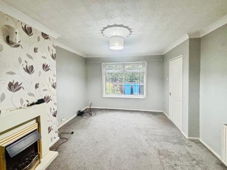 3 bedroom Terraced House for sale in Stratford Walk, Hull, HU9