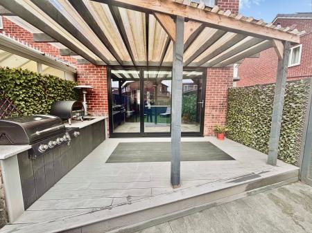 3 bedroom Semi-detached house for sale in St Leonards Road, Beverley, HU17