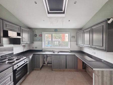 2 bedroom Terraced House for sale in Wilton Avenue, Franklin Street, HU9, Hull, HU9