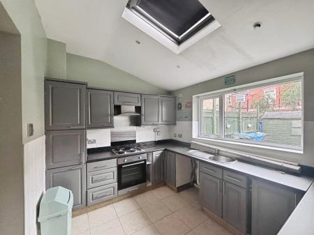 2 bedroom Terraced House for sale in Wilton Avenue, Franklin Street, HU9, Hull, HU9