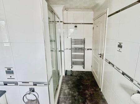 3 bedroom Detached bungalow for sale in Churchill Rise, burstwick, East Hull Villages, HU12