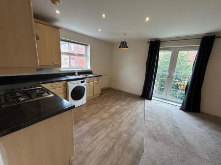 Lambwath Hall Court, Biggin Avenue, Hull, HU7