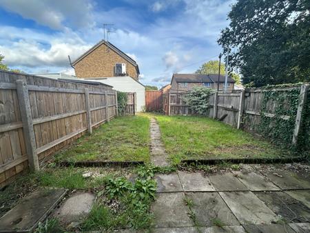 2 bedroom Semi-detached house to let in Wawne Lodge, Pennine Way, Hull, HU7