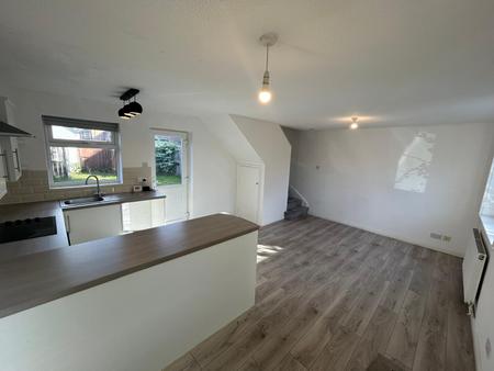 2 bedroom Semi-detached house to let in Wawne Lodge, Pennine Way, Hull, HU7