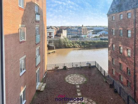1 bedroom Flat for sale in 10 Wincolmlee, Hull, HU2