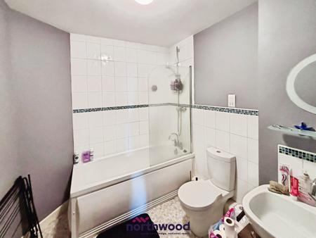 1 bedroom Flat for sale in 10 Wincolmlee, Hull, HU2