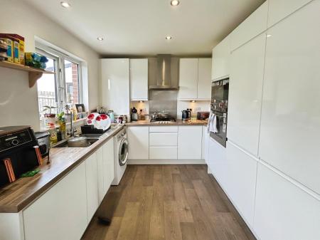 4 bedroom Detached house for sale in Aldcliffe Court, Adlington, PR6