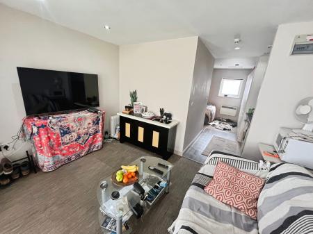 1 bedroom Ground floor flat for sale in Crook Street, Bolton, BL3
