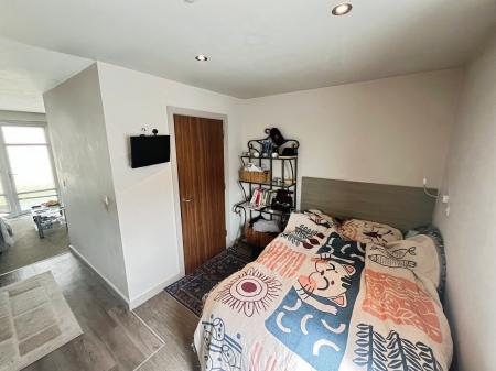 1 bedroom Ground floor flat for sale in Crook Street, Bolton, BL3