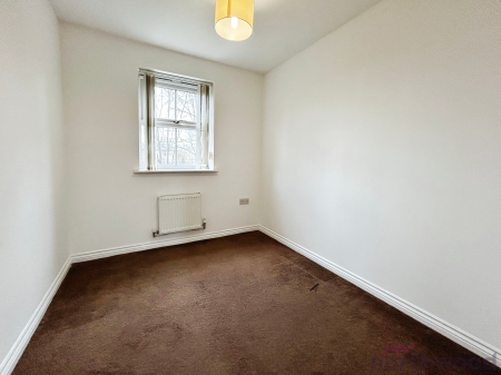 2 bedroom Flat for sale in Lilac Gardens, Bolton, BL3