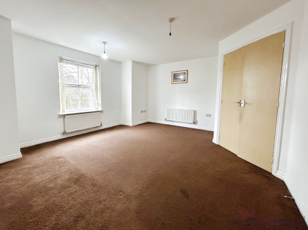 2 bedroom Flat for sale in Lilac Gardens, Bolton, BL3
