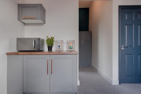 7 bedroom House share to let in Heywood Street, Bury, BL9