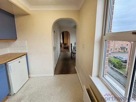 2 bedroom Flat for sale in Royal Court Drive, Bolton, BL1