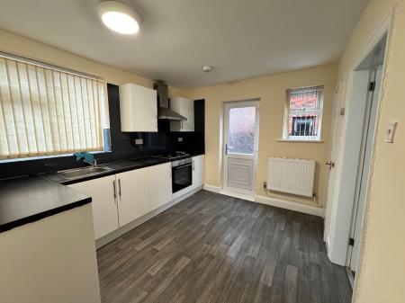 3 bedroom Semi-detached house to let in Edna Road, Leigh, WN7