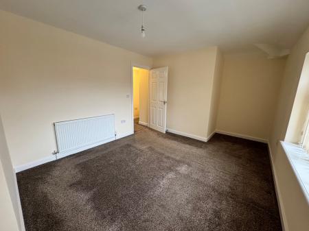 3 bedroom Semi-detached house to let in Edna Road, Leigh, WN7