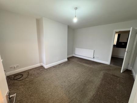 3 bedroom Semi-detached house to let in Edna Road, Leigh, WN7